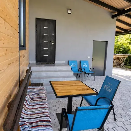 Holiday home хата над гуком *